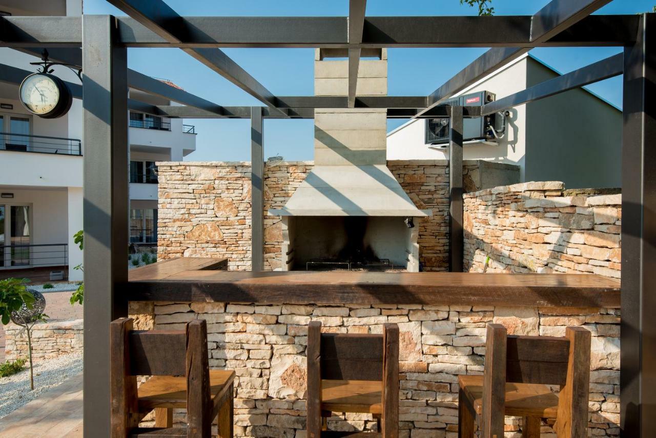 Villa Anja 2Nd Floor Перой Екстериор снимка