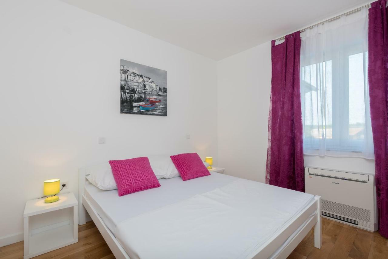 Villa Anja 2Nd Floor Перой Екстериор снимка